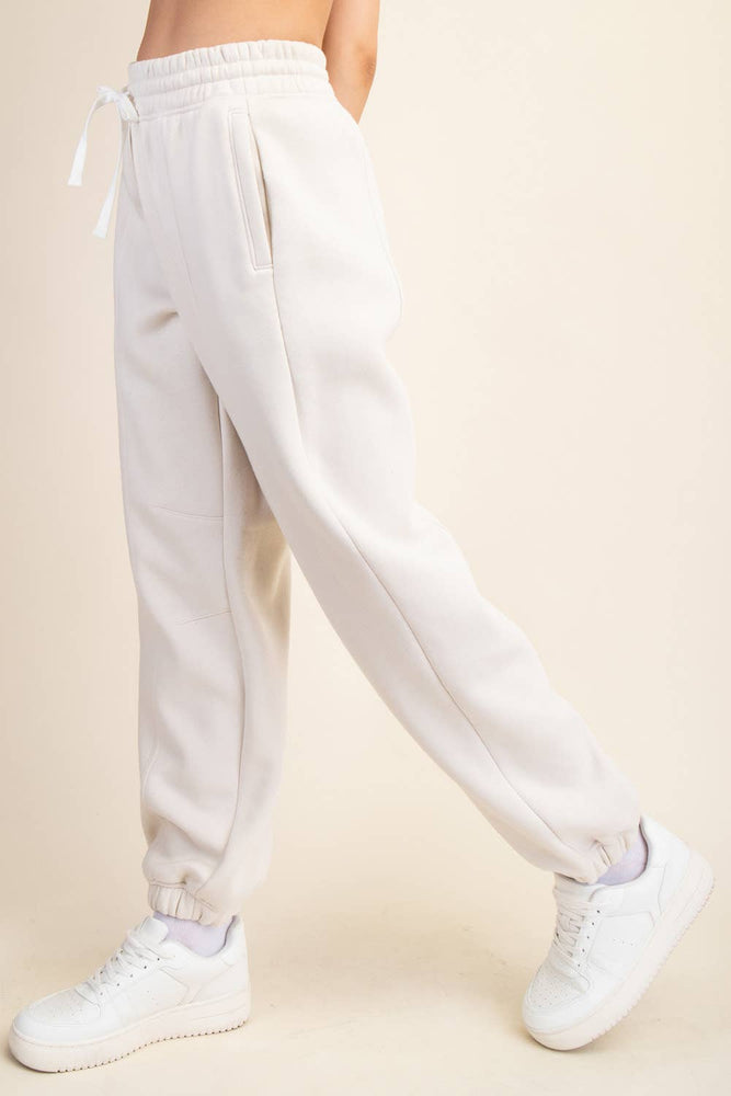 
                
                    Load image into Gallery viewer, Maddison Terry Fleece Jogger Sweatpants
                
            