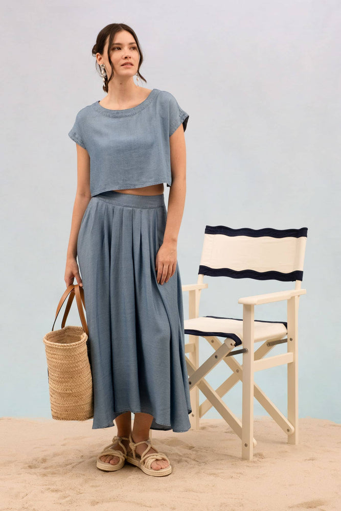 
                
                    Load image into Gallery viewer, Sea Side Boxy Crop Top
                
            