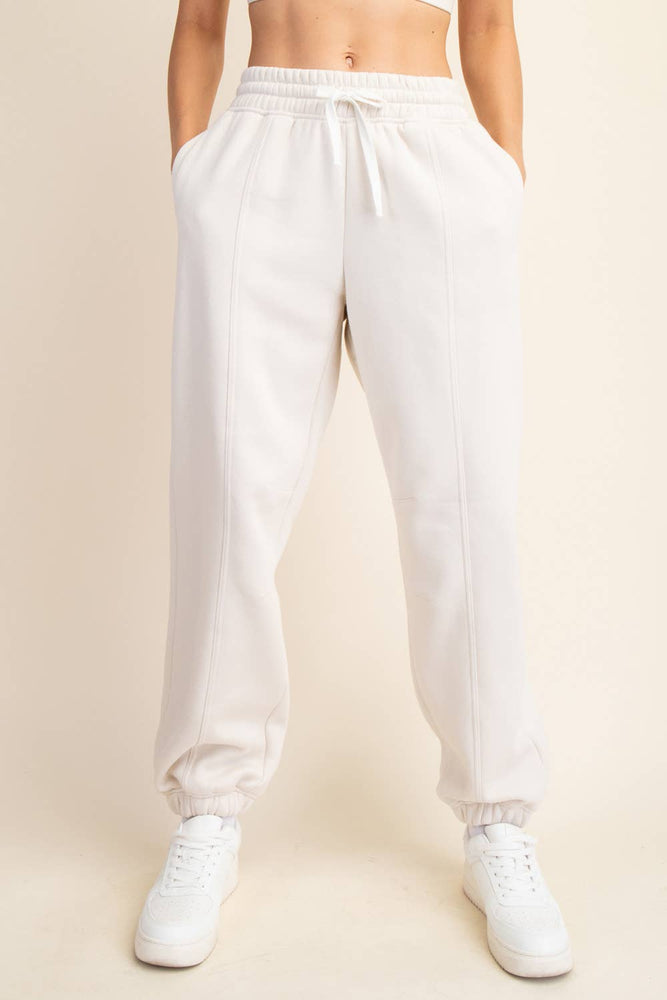 
                
                    Load image into Gallery viewer, Maddison Terry Fleece Jogger Sweatpants
                
            