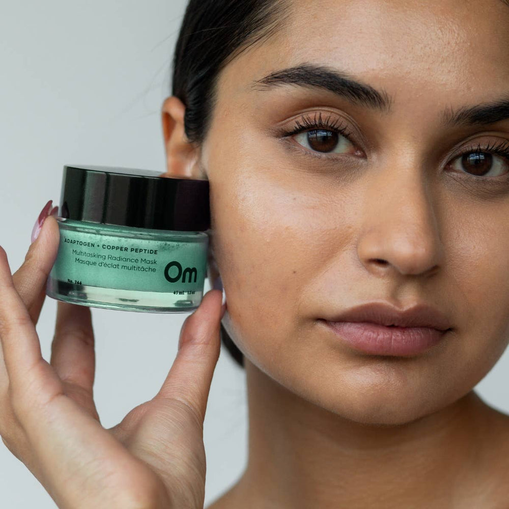 
                
                    Load image into Gallery viewer, Om - Adaptogen + Copper Peptide Multitasking Radiance Mask
                
            
