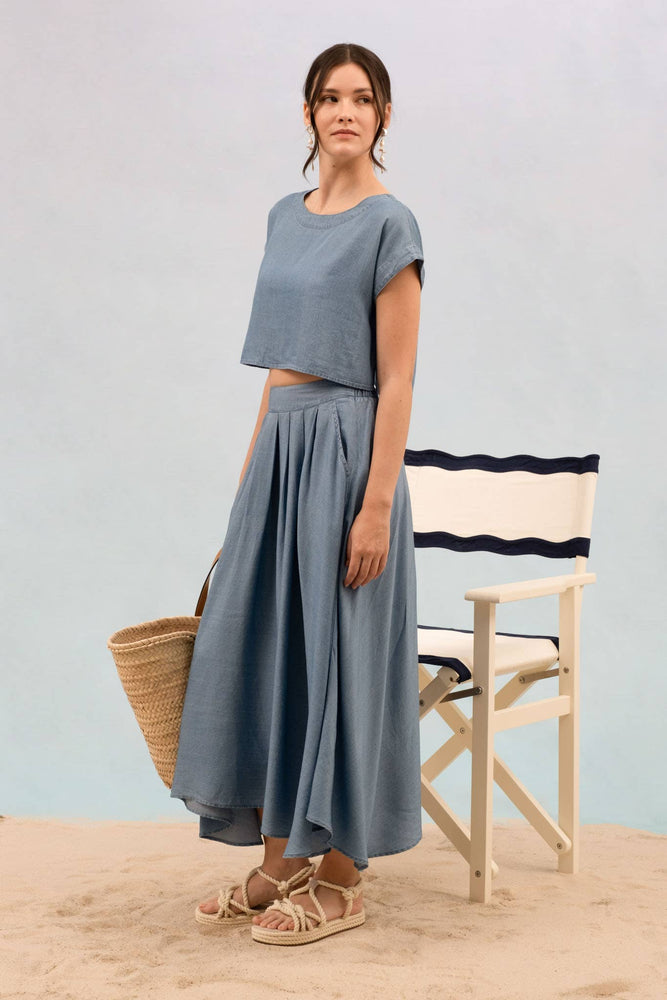 
                
                    Load image into Gallery viewer, Sea Side Boxy Crop Top
                
            